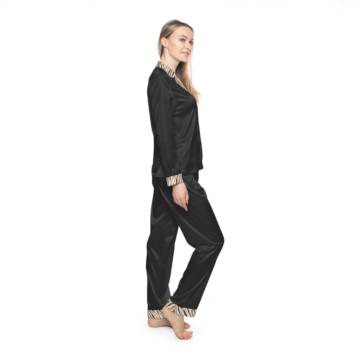 Silent Stride – Women’s Pajama Set (Black)